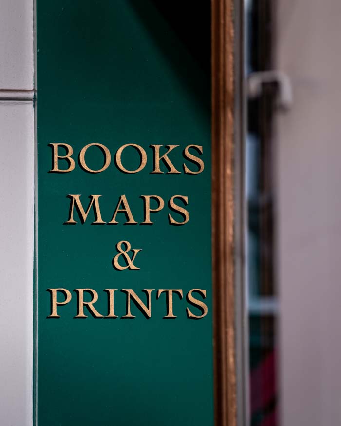 20230413 Cecil Court London 016